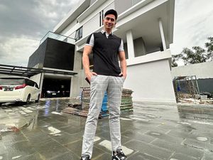 Kado dari Natasha Wilona Mejeng di Rumah Verrell Bramasta