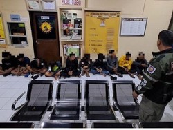 15 Remaja di Surabaya Hendak Tawuran Bawa Sajam Diamankan