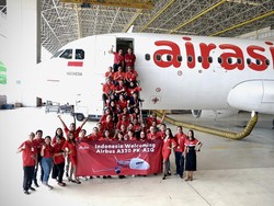 AirAsia Indonesia Pamer Pesawat Baru, Airbus A320 PK-AZQ, Mari Lihat!