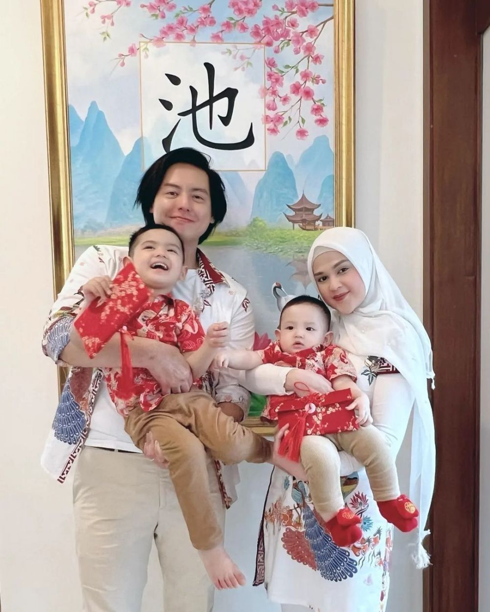 Artis Rayakan Imlek