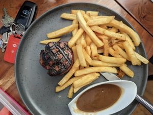 Beli Steak Rp 397 Ribu, Pelanggan Ini Kaget Hanya Dapat Daging Secuil Beli Steak Rp 397 Ribu, Pelanggan Ini Kaget Hanya Dapat Daging Secuil