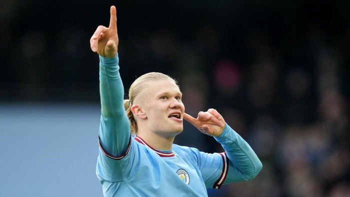 MANCHESTER, ENGLAND - JANUARY 22: Erling Haaland of Manchester City celebrates after scoring the teams second goal from the penalty spot during the Premier League match between Manchester City and Wolverhampton Wanderers at Etihad Stadium on January 22, 2023 in Manchester, England. (Photo by Tom Flathers/Manchester City FC via Getty Images)