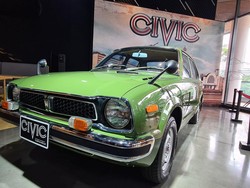 Mulus.. Mbah Uyut Honda Civic Mejeng di Jakarta