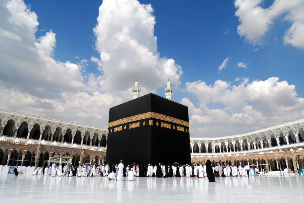 Haji dan Umrah: Dua Ibadah Suci dengan Perbedaan Esensial