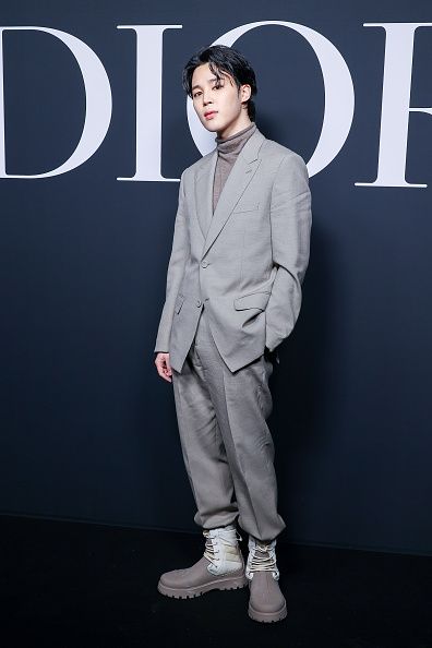 Jimin dan J-Hope BTS di Paris Fashion Week 2023