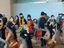 Momen Imlek, 210 Wisman China Tiba di Bali