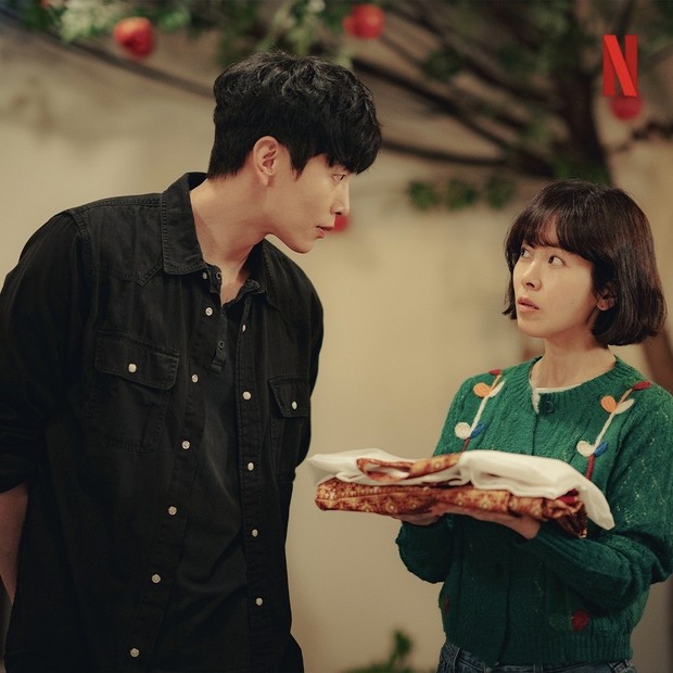 Lee Min Ki dan Han Ji Min di drama Behind Your Touch / Foto : instagram.com/theswoonnetflix