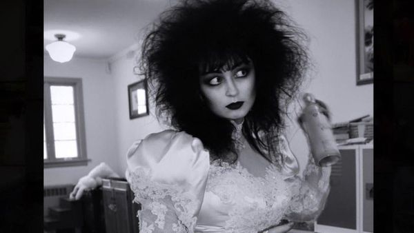 Potret Pernikahan Viral Berkonsep Heavy Metal, Sangar Tapi Romantis