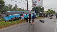 Penampakan Damri yang Hancurkan Rumah-Bengkel Warga di Deli Serdang