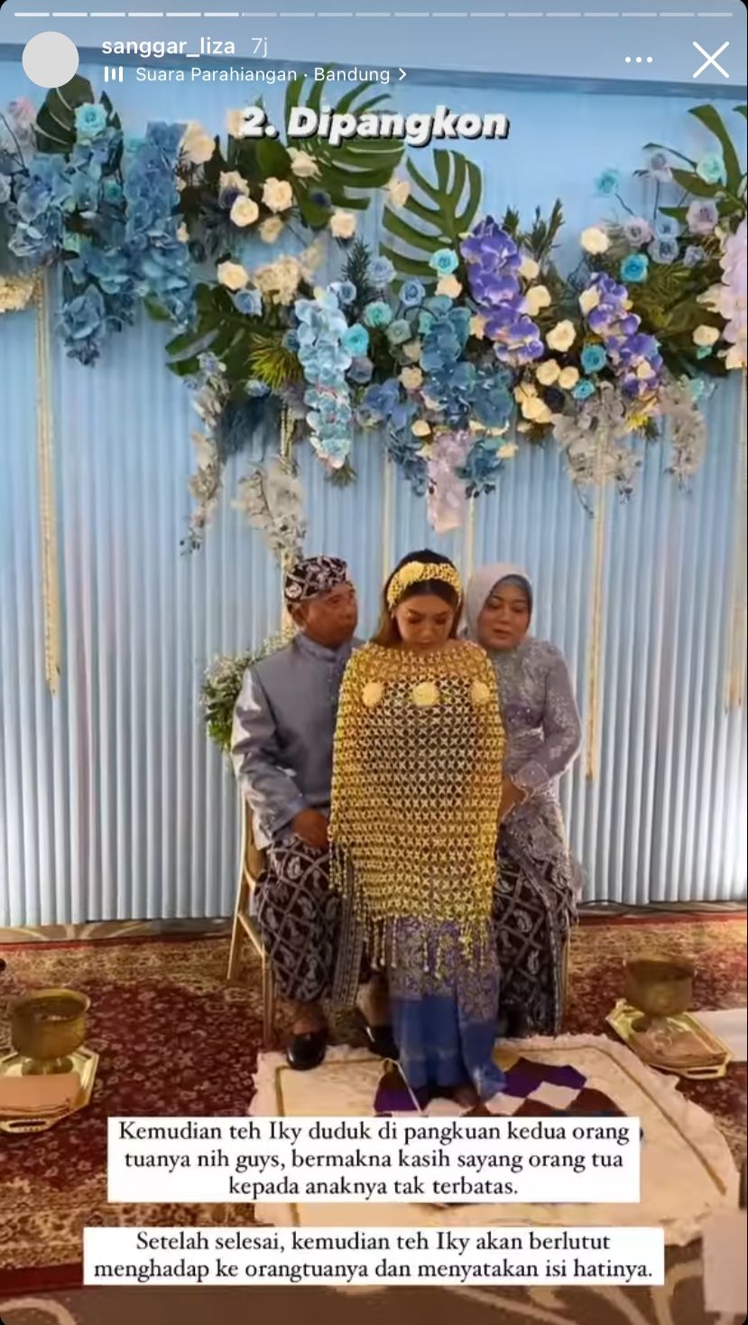 Pengajian dan Siraman Kiky Saputri Pengajian dan Siraman Kiky Saputri