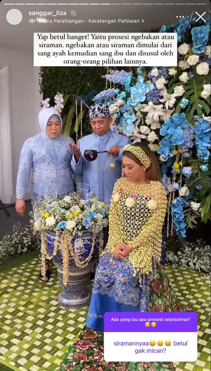 Pengajian dan Siraman Kiky Saputri Pengajian dan Siraman Kiky Saputri