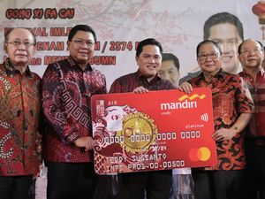 Penyerahan Kartu Kredit Edisi Fengshui di Petak Enam