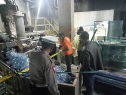 Buruh Pabrik Kulit Sintetis Mojokerto Tewas Tergilas Mesin Produksi