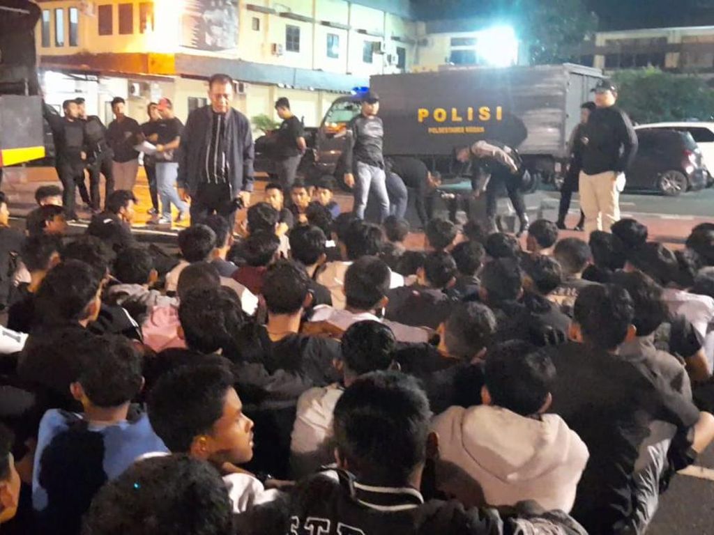 Hendak Tawuran saat Malam Imlek, 80 Pelajar di Medan Ditangkap!