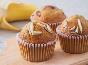 Resep Muffin Pisang Almond yang Legit untuk Camilan Ngopi