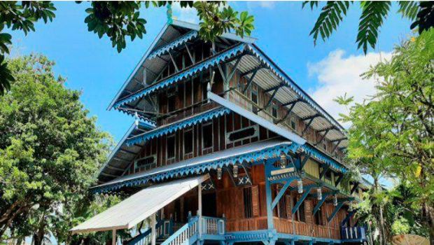 Rumah Adat Banua Tada (dok. istimewa/mahasiswa.yai.ac.id)