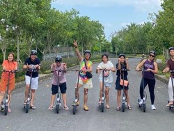 Asyik! Jalan-jalan Sore di Pangkung Tibah Kini Bisa Pakai Skutik