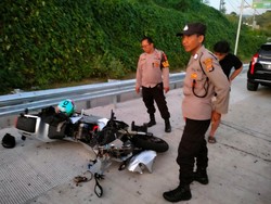 Kronologi Bule Australia Tabrak Pembatas Jalan, Nyawa Melayang