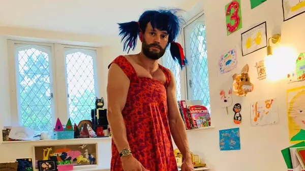 7 Aksi Kocak Artis Pria Berbadan Kekar Dandan Cantik Demi Anak