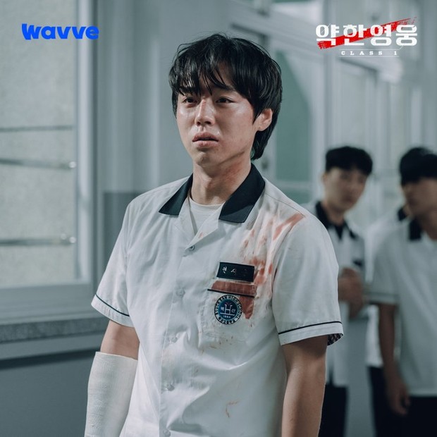 Akting memukau Ji Hoon dalam drama Weak Hero Class 1/Foto: hancinema.net Park Ji Hoon memukau penonton dengan akting kerennya.