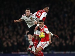 5. Wout Weghorst. Ia dipinjam MU dengan harapan bisa melakukan high pressing, sesuatu yang dianggap sulit dilakukan Cristiano Ronaldo dulu. Weghorst mampu melakukan pressing itu, tapi kemampuannya bikin gol masih belum kelihatan. Foto: Getty Images/James Williamson - AMA
