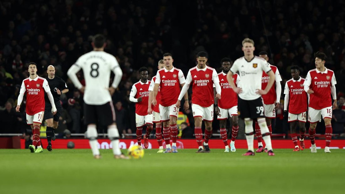 MU tersungkur di kandang Arsenal dengan skor 2-3. MU disebut membuat terlalu banyak kesalahan. (Foto: AP/Ian Walton)