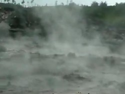 Banjir Lahar Dingin Semeru Terjang Tol Cikali Jalur Curah Kobokan