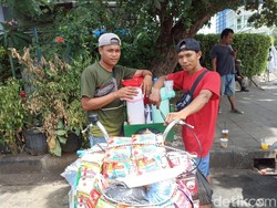 A Day in My Life ala Qolbi: Kerja 17 Jam Sehari dan Tak Kenal Cuti Bersama