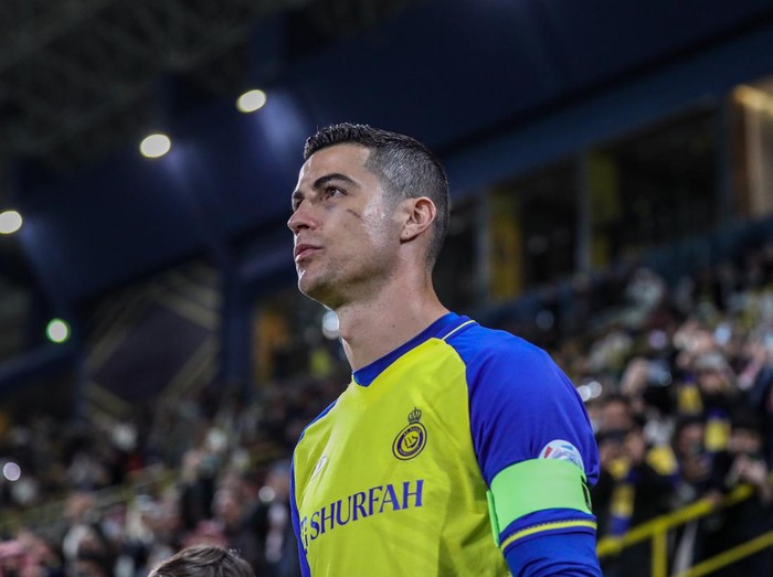 Cristiano Ronaldo RIYADH, SAUDI ARABIA - JANUARY 22: Cristiano Ronaldo of Al Nassr is seen during the Saudi Pro League match between Al Nassr and Al Ettifaq at Mrsool Park in Riyadh, Saudi Arabia on January 22, 2023. (Photo by Stringer/Anadolu Agency via Getty Images)