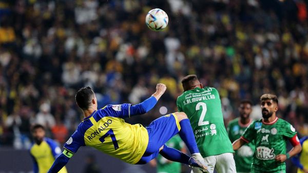 Debut Ronaldo di Liga Arab: Antusiasme Fans hingga Aksi Salto