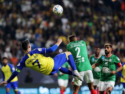 Debut Ronaldo di Liga Arab: Antusiasme Fans hingga Aksi Salto
