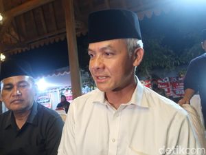 Ganjar Mengenang Almarhum Dubes Prakosa: Super Sederhana Ganjar Mengenang Almarhum Dubes Prakosa: Super Sederhana