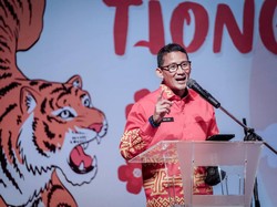 Tak Lakukan Pembatasan COVID, Sandiaga Sebut RI Siap Sambut Pelancong China