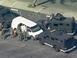 Detik-detik Penyergapan Pelaku Penembakan Massal di California