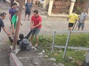 Keciduk Curi Kotak Amal, Pria di Jambi Diikat di Tiang Listrik