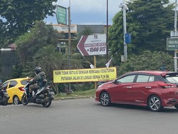 Dishub Bakal Evaluasi Sebelum Tutup U-Turn di Depan PLN GDC Depok