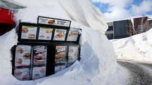 Wilayah California Masih Tertimbun Salju Tebal, Begini Kondisinya