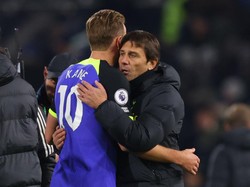Tekad Conte Bantu Harry Kane Raih Trofi Bersama Tottenham