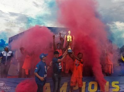 Bagindas Hibur Warga Morowali di Penutupan AH Cup