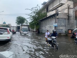 Penanganan Genangan dan Banjir di Surabaya Barat Masih Jadi PR Penanganan Genangan dan Banjir di Surabaya Barat Masih Jadi PR