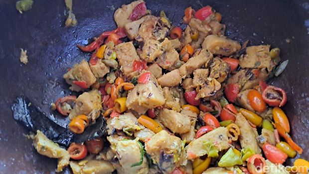 Besengek merupakan olahan yang bisa digunakan untuk lauk makanan. Bahan dasarnya adalah tempe mlanding. Foto diunggah Selasa (24/1/2023).