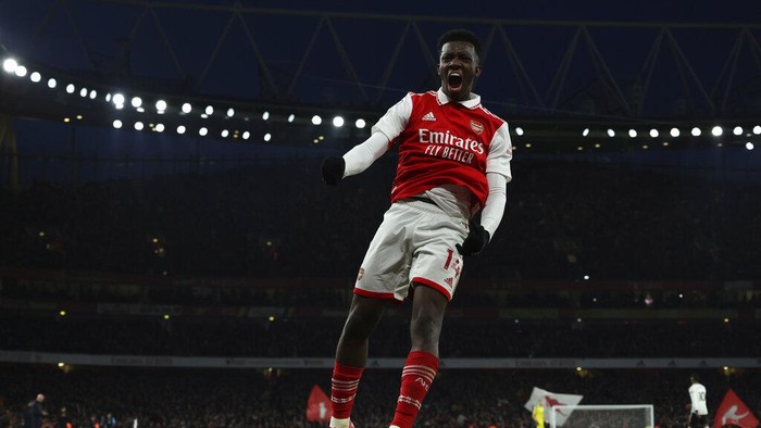 Britain Soccer Premier League Arsenal's Eddie Nketiah celebrates after scoring his side's opening goal during the English Premier League soccer match between Arsenal and Manchester United at Emirates stadium in London, Sunday, Jan. 22, 2023. (AP Photo/Ian Walton)
