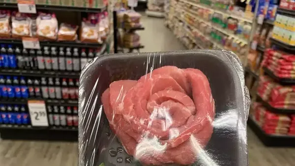 10 Bentuk Daging Unik di Supermarket, Bunga Mawar hingga Naruto