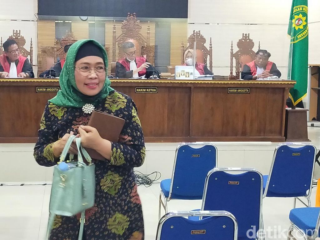 Kemarahan Hakim dan Nama Walkot Bandar Lampung Disebut di Kasus Suap Unila