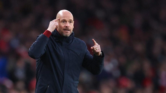 Soccer Football - Premier League - Arsenal v Manchester United - Emirates Stadium, London, Britain - January 22, 2023 Manchester United manager Erik ten Hag REUTERS/David Klein EDITORIAL USE ONLY. No use with unauthorized audio, video, data, fixture lists, club/league logos or live services. Online in-match use limited to 75 images, no video emulation. No use in betting, games or single club /league/player publications.  Please contact your account representative for further details.