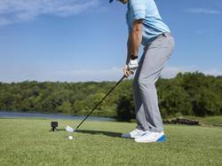 Garmin Approach R10 Teman Main Golf Indoor, Outdoor dan Virtual