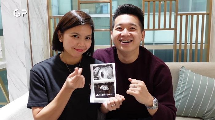 Greysia Polii hamil, mendapat ucapan selamat dari pebulutangkis dunia. (Foto: YouTube/ Greysiapolii) Greysia Polii hamil, mendapat ucapan selamat dari pebulutangkis dunia. (Foto: YouTube/ Greysiapolii)