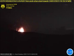 Gunung Anak Krakatau Erupsi Lagi, Tampak Kilatan Lava Pijar
