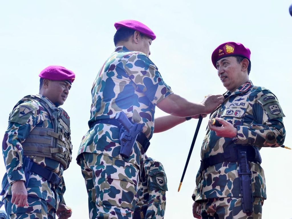 Jadi Warga Kehormatan Marinir, Kapolri: Soliditas TNI-Polri Makin Kokoh