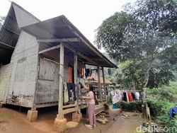 Kumpulan Rumah Transmigran di Sumedang Jadi Desa Adat